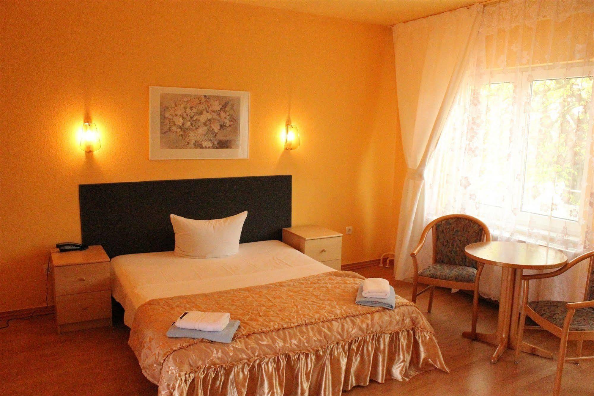 Apartment-Hotel-Dahlem Βερολίνο Εξωτερικό φωτογραφία
